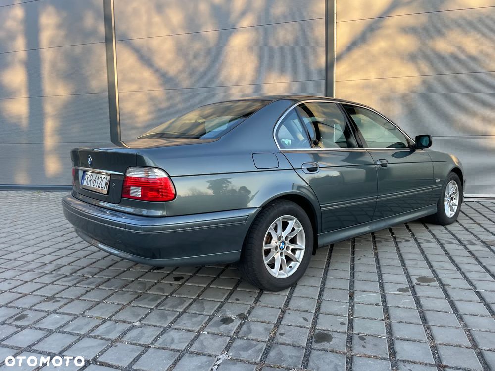 BMW Seria 5 - 25