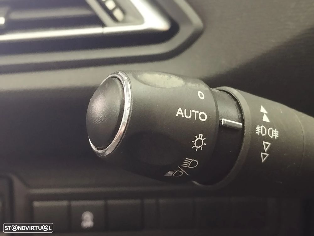 Peugeot 308 1.5 BlueHDi Style - 18