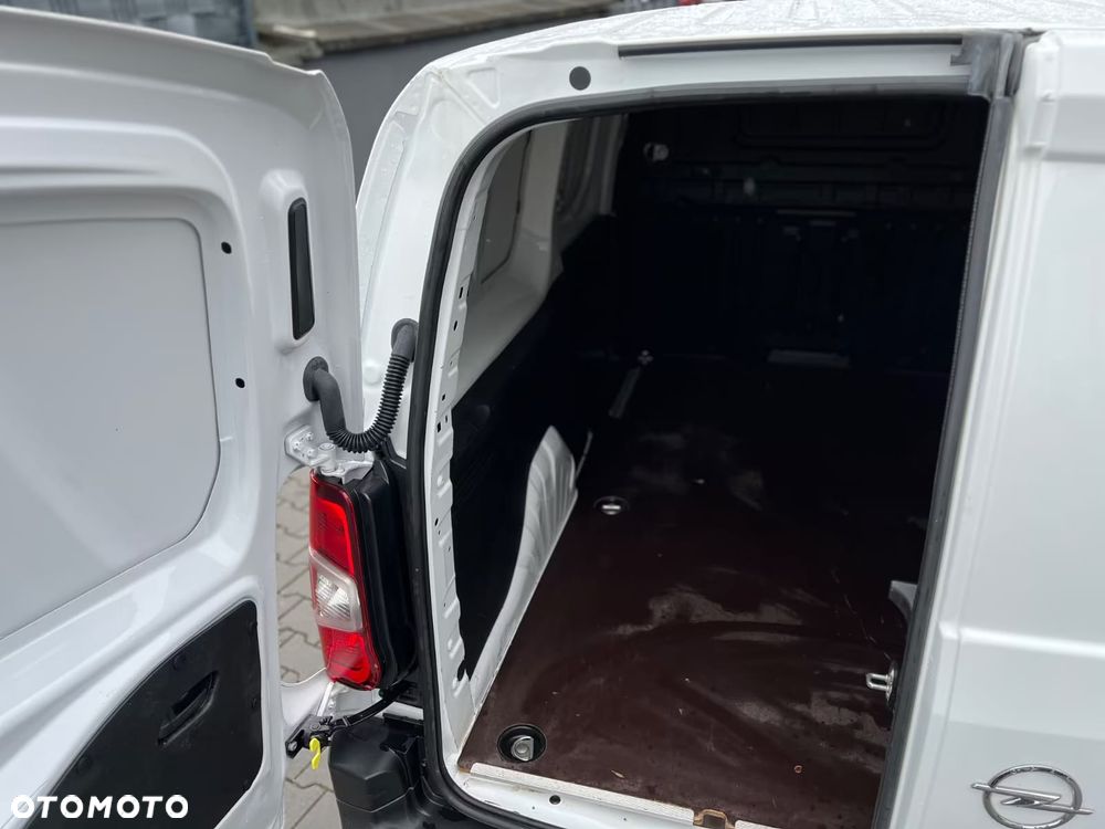 Opel e-COMBO L2 XL/50KWH - 9