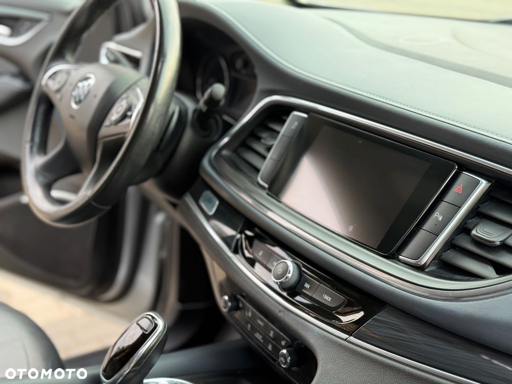 Buick Enclave - 34