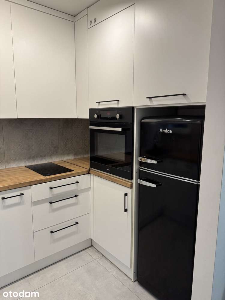 Kawalerka 28 m² z osobną kuchnią i balkonem | Muranów, ul. Anielewicza