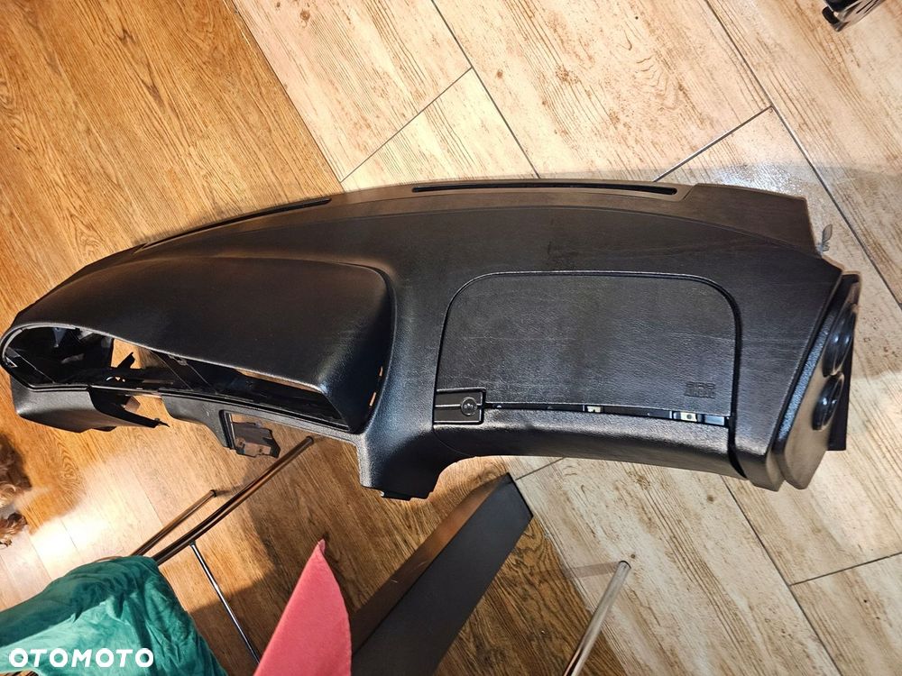 DESKA KONSOLA KOKPIT POD AIRBAK CZARNA SCHOWEK KPL BMW 8 E31 850 840 EU - 4