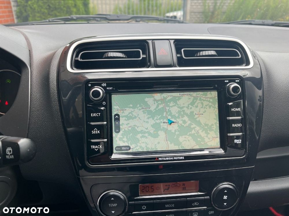 Mitsubishi Space Star 1.2 Intense CVT - 12