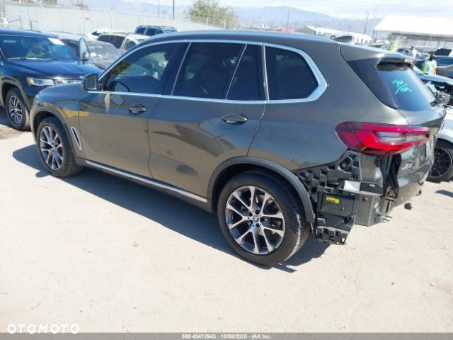 BMW X5 xDrive40i - 13