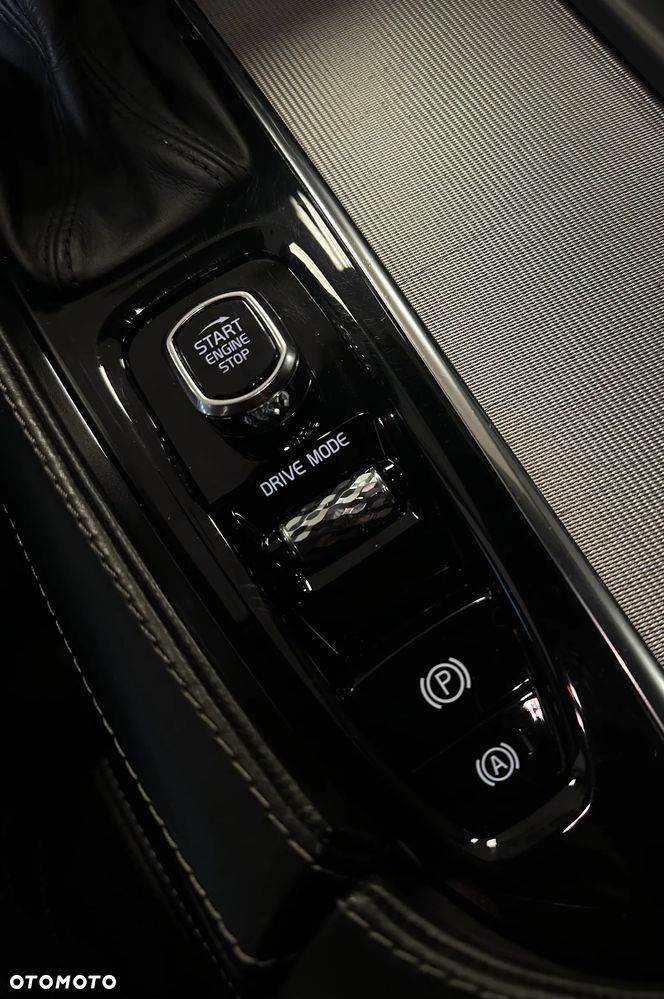 Volvo S90 D4 Inscription - 18