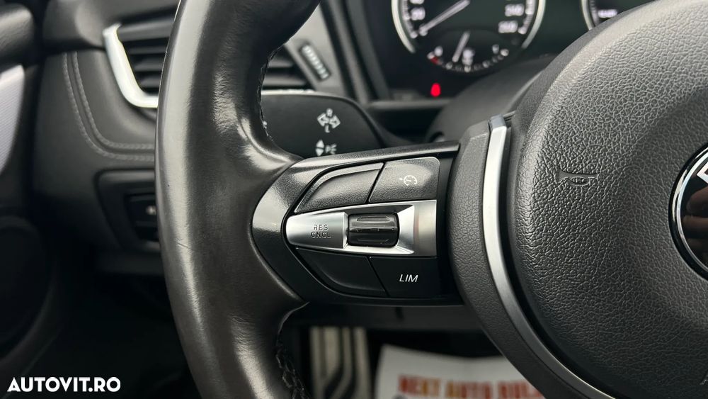 BMW Seria 2 218i AT - 23