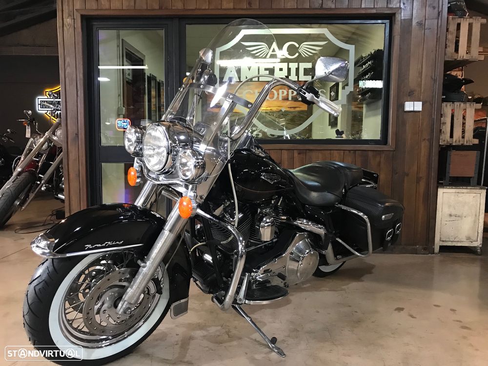 Harley-Davidson FLHRCI Road King Classic - 7
