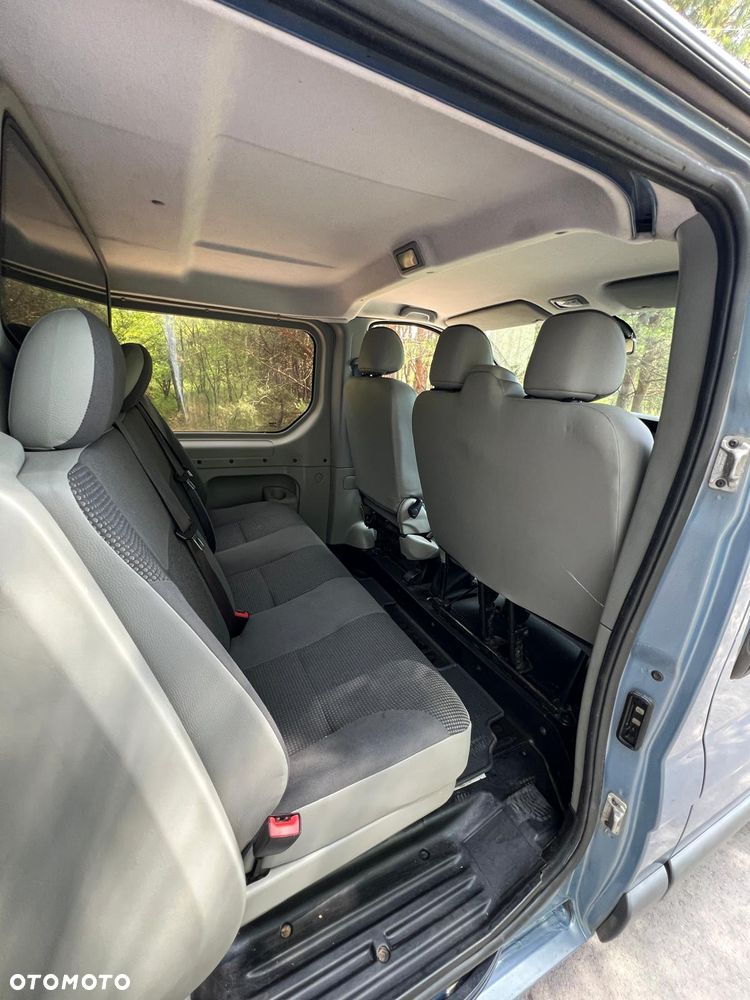 Opel Vivaro - 8