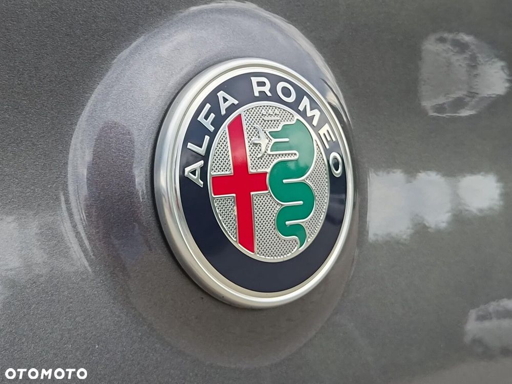 Alfa Romeo Stelvio - 31