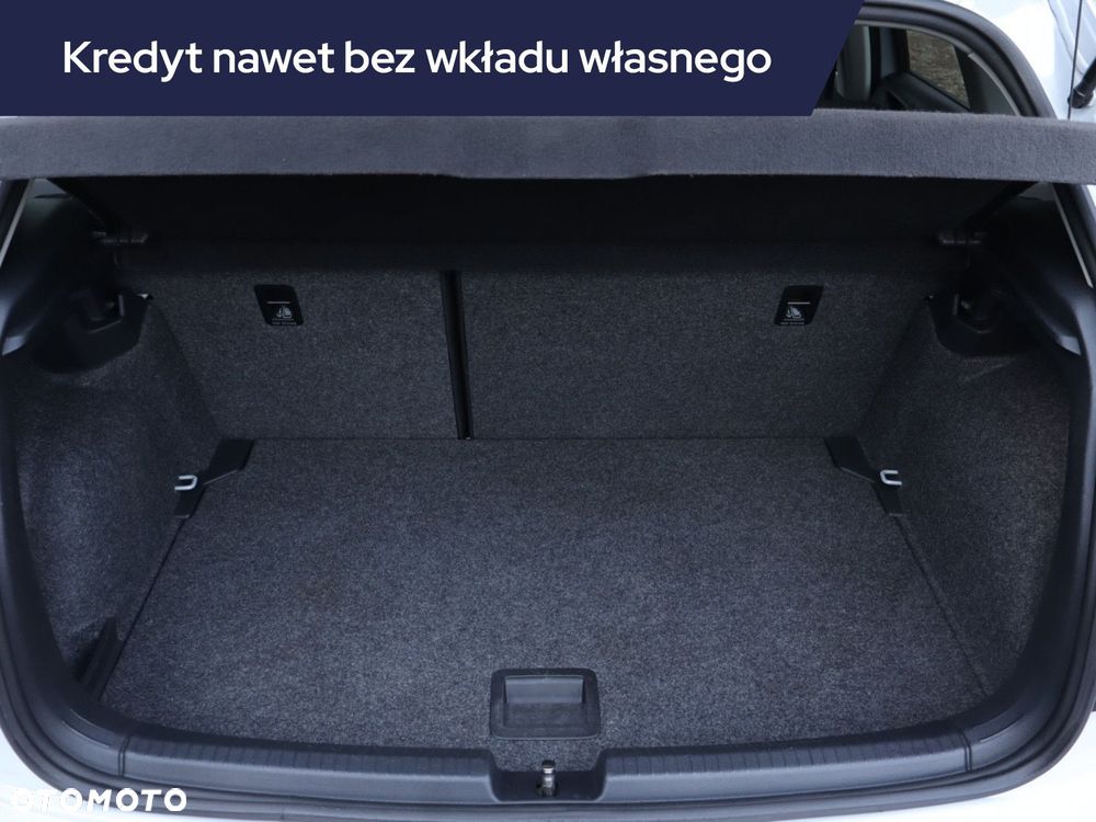 Volkswagen Polo - 15