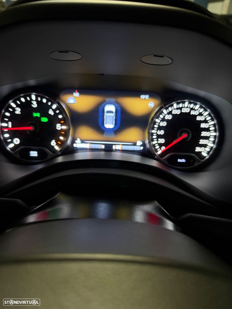 Jeep Renegade 1.6 MJD Limited - 23