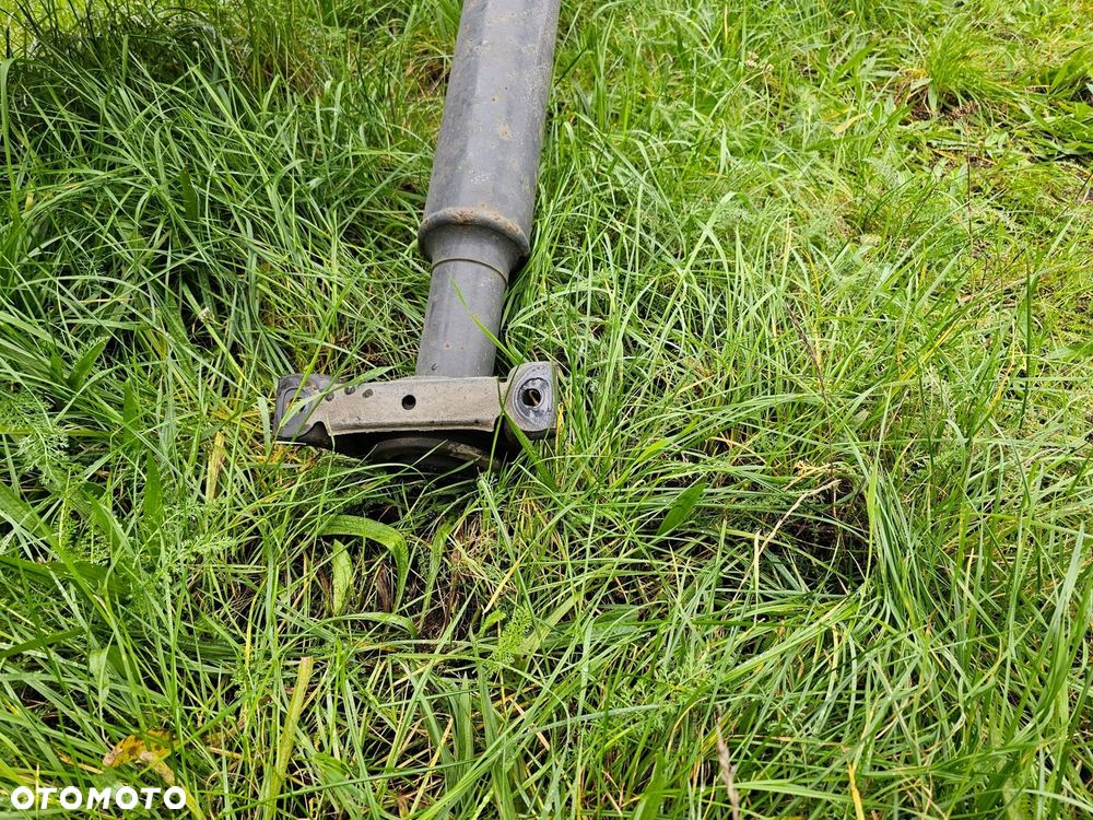 WAŁ NAPĘDOWY PĘDNY ŚRODKOWY PODPORA WAŁU RENAULT MIDLUM DXI FELGI 19.5 - 6