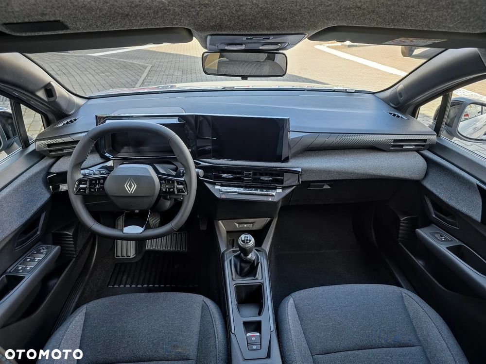 Renault Clio TCe 115 Evolution - 17