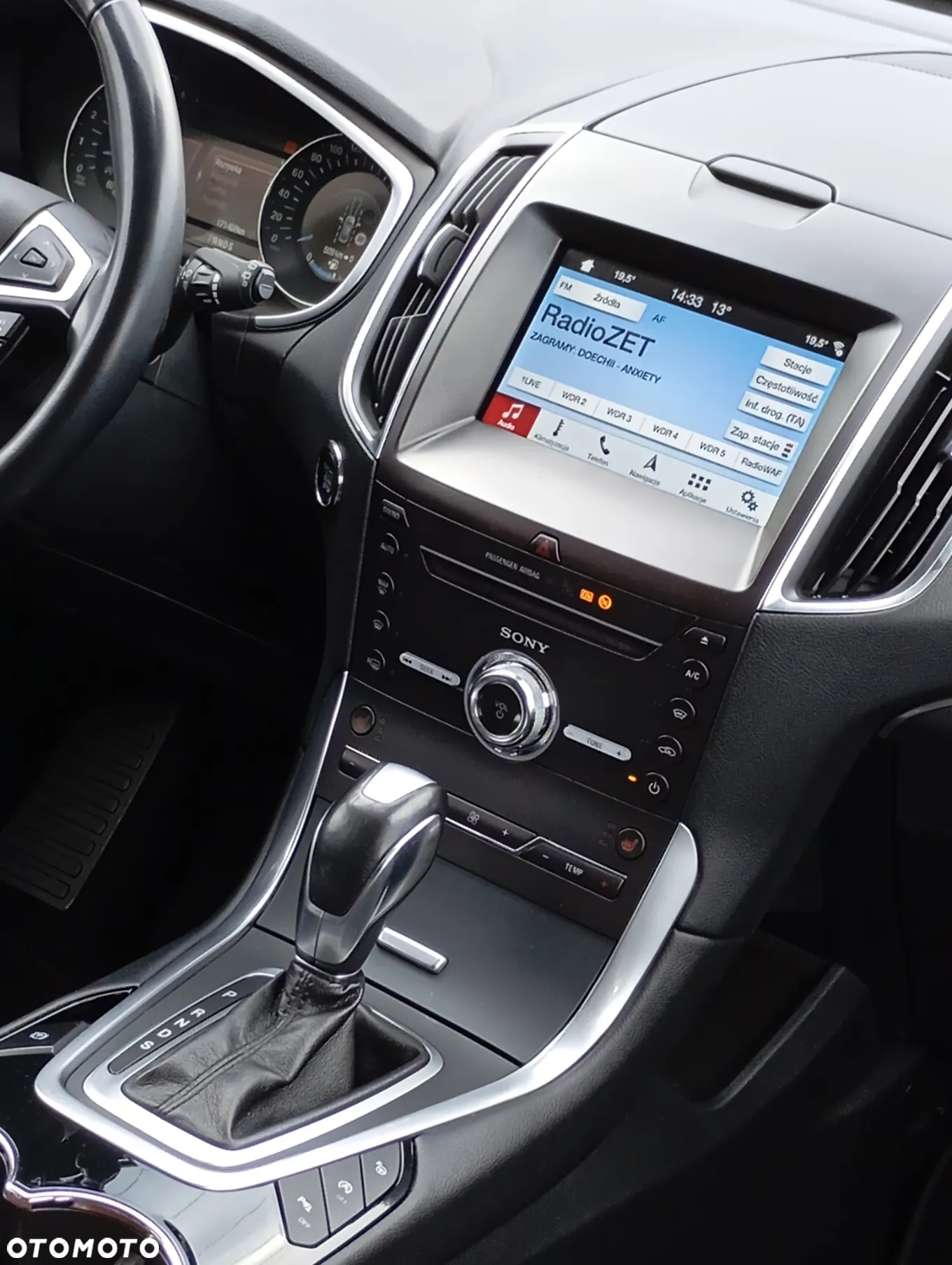 Ford S-Max 2.0 TDCi Bi-Turbo Titanium PowerShift - 24