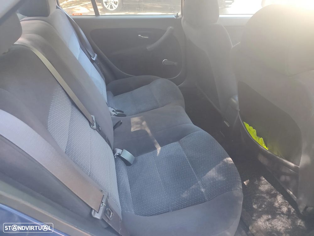 Honda Civic 1.5i Profile - 17