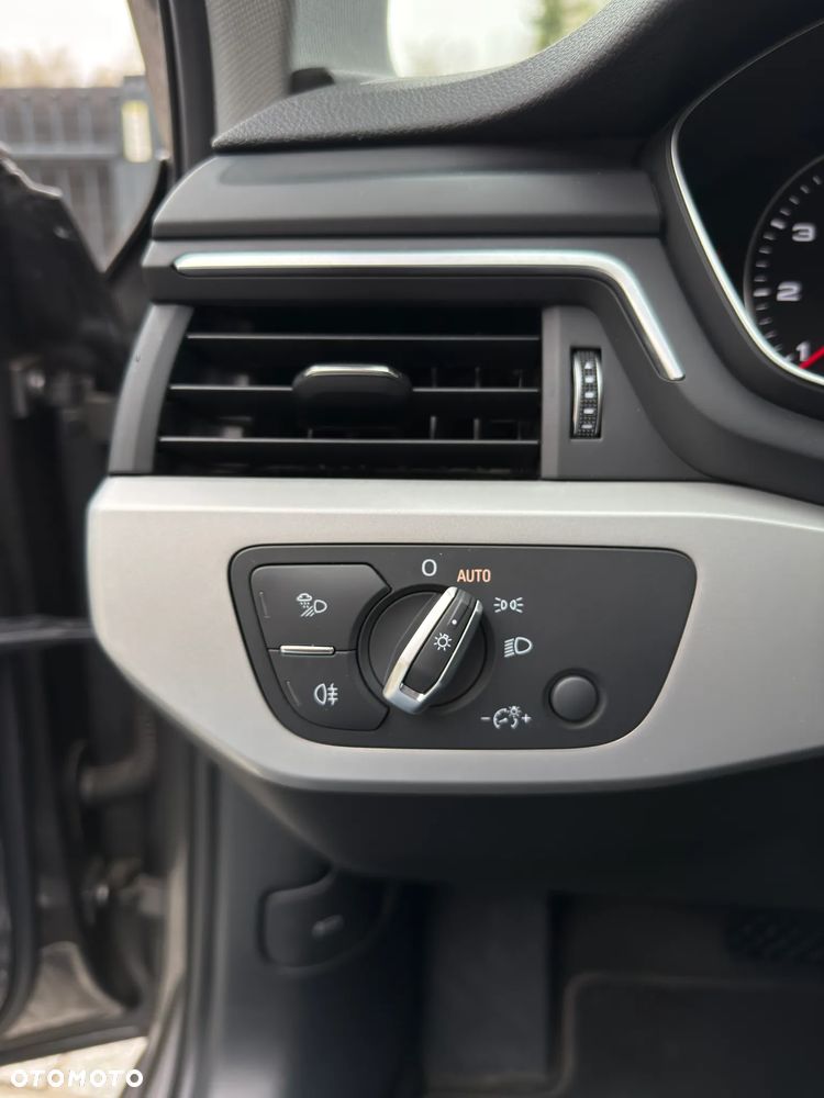 Audi A4 Avant 35 TFSI mHEV S tronic - 38