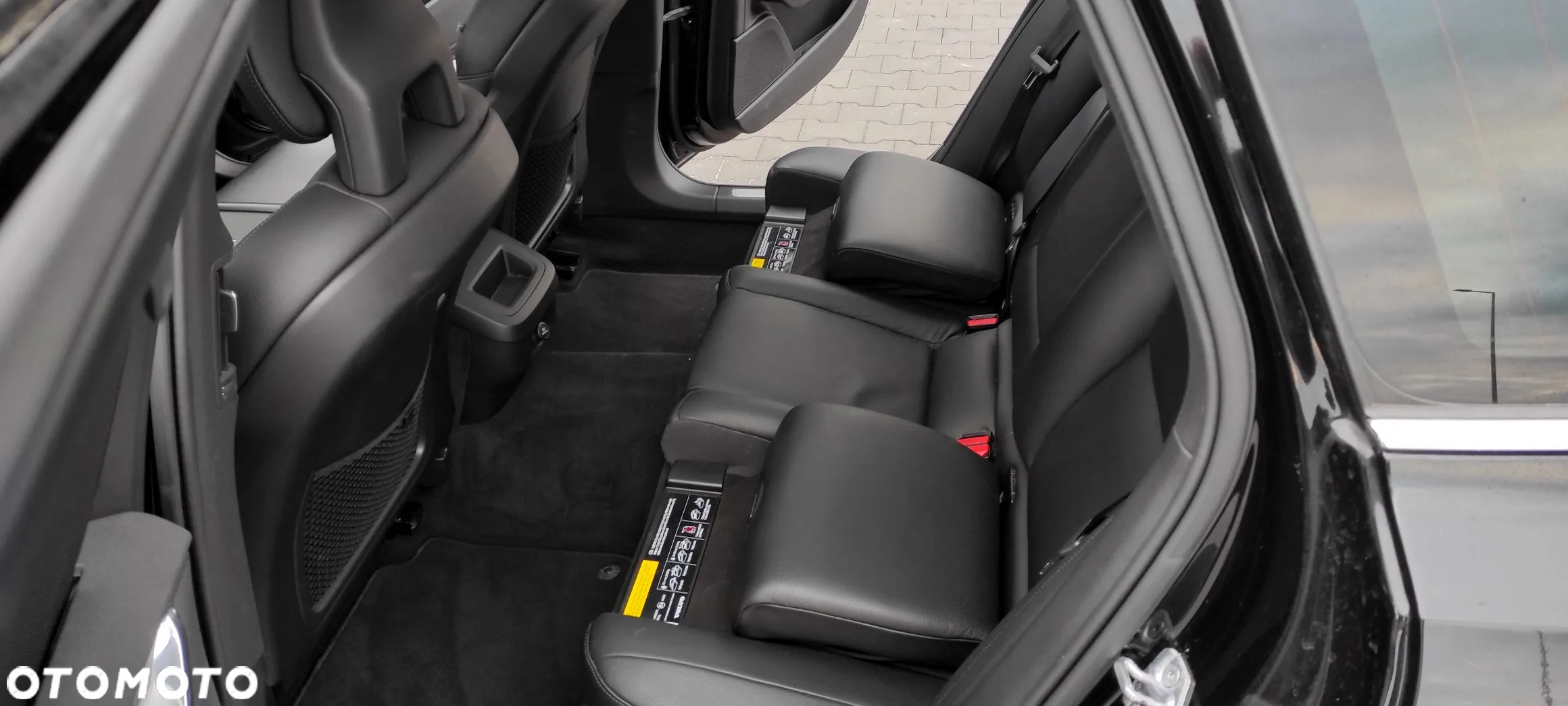 Volvo V90 D4 Momentum - 29
