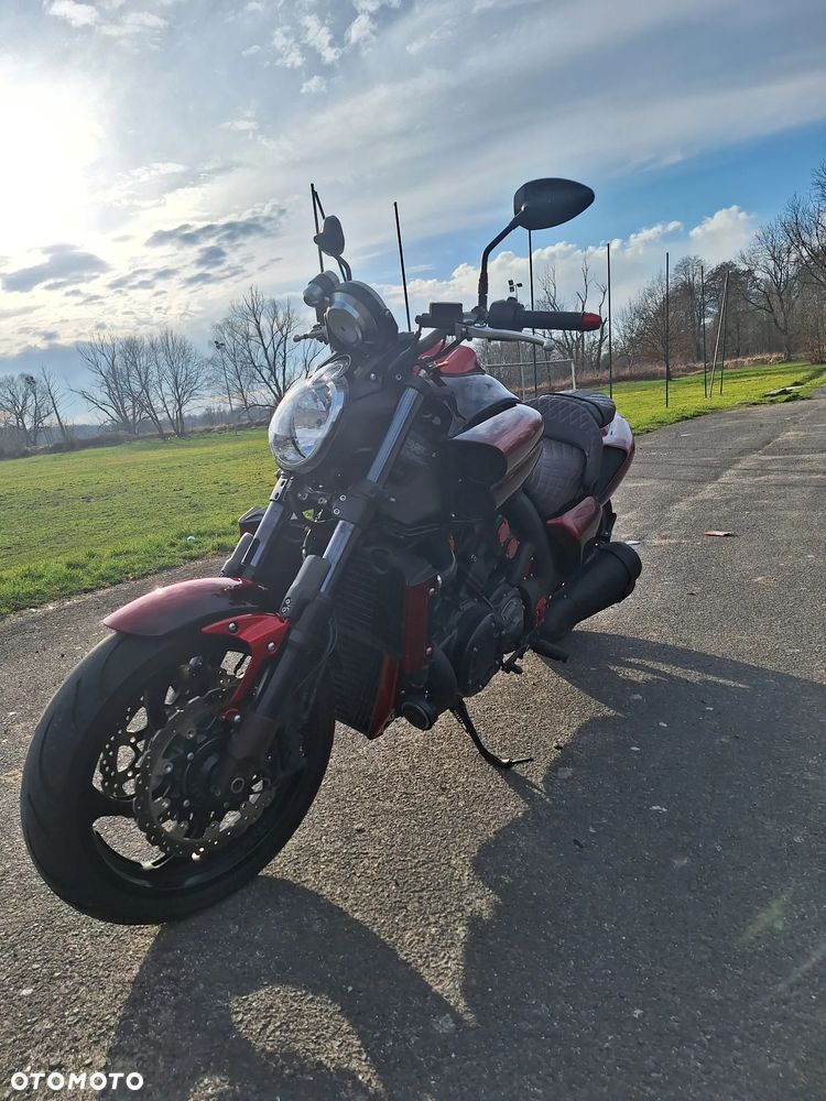 Yamaha V-MAX - 9