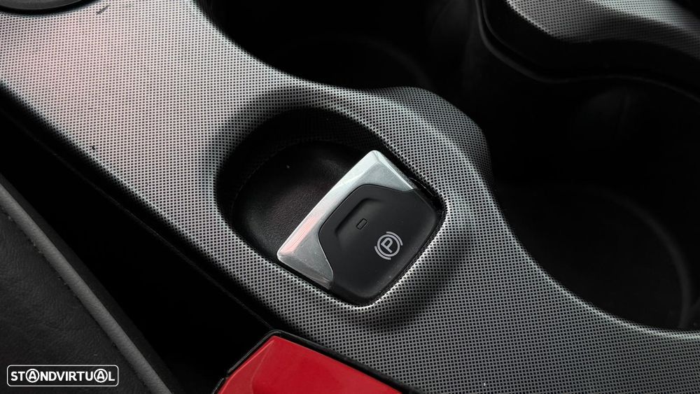 Fiat 500X 1.6 E-torQ 4x2 S&S Urban - 25