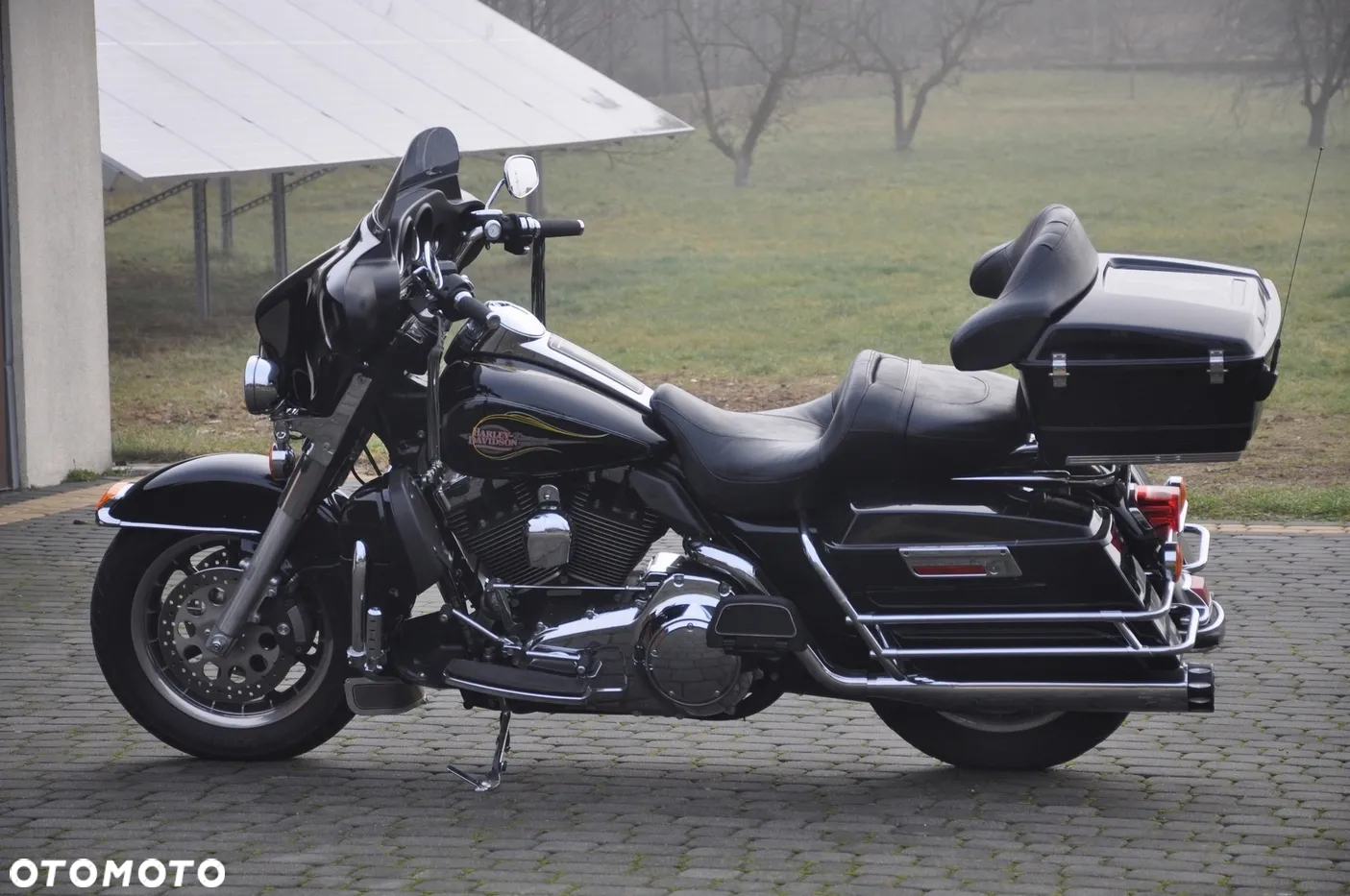 Harley-Davidson FLH Electra Glide - 4