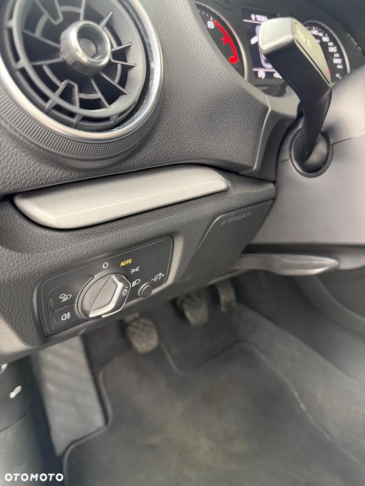 Audi A3 ver-1-0-tfsi-limousine - 16