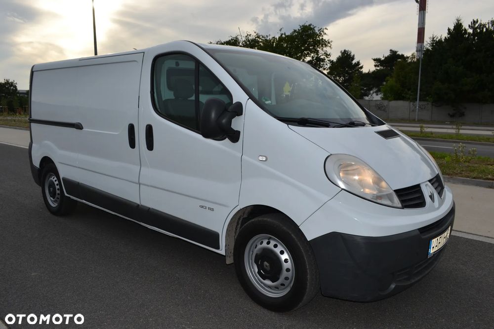 Renault Trafic - 1