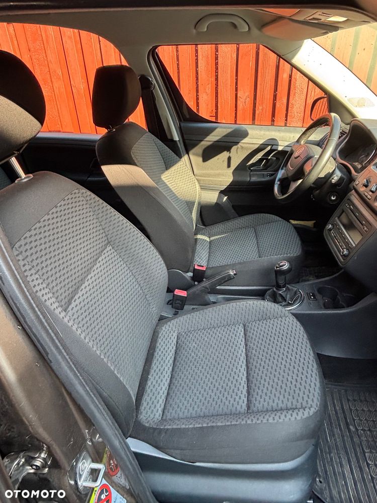 Skoda Roomster 1.4 16V - 11