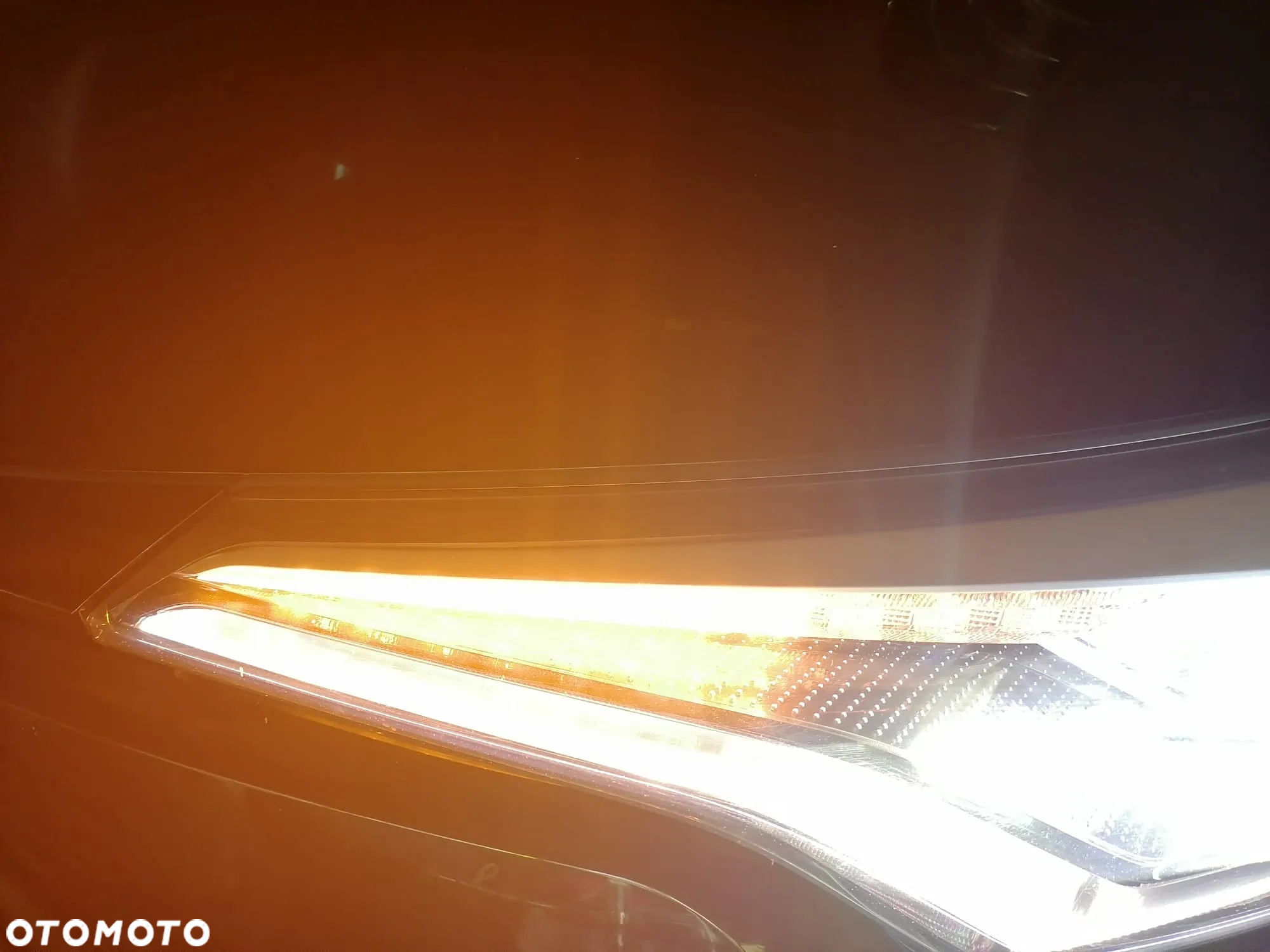 Toyota C-HR 1.2 T GPF Premium - 30