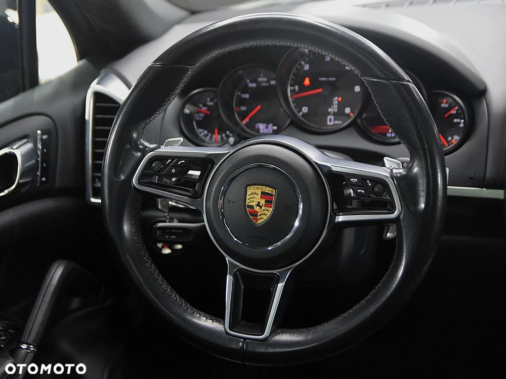 Porsche Cayenne S Tiptronic S - 21