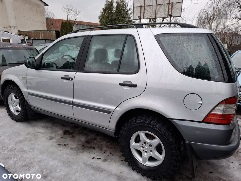 Mercedes-Benz ML 320 - 7