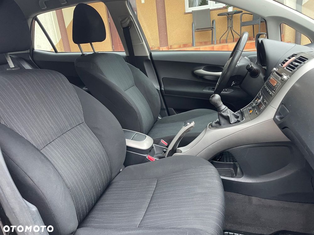 Toyota Auris 1.6 VVT-i Prestige - 30