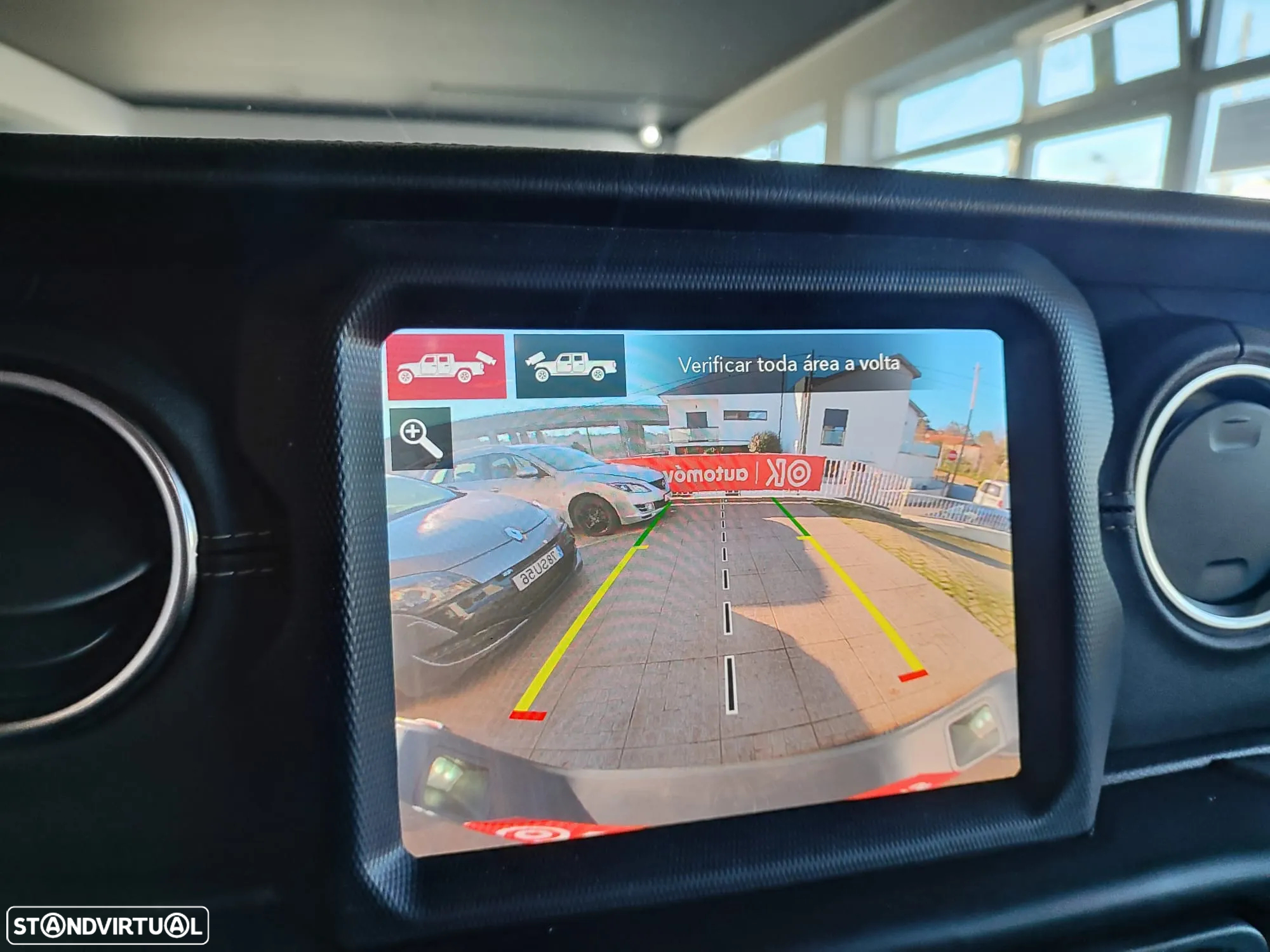 Jeep Gladiator 3.0 CRD Overland AT8 - 33