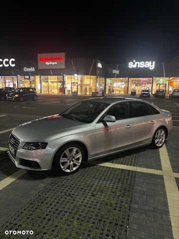 Audi A4 Limousine - 5