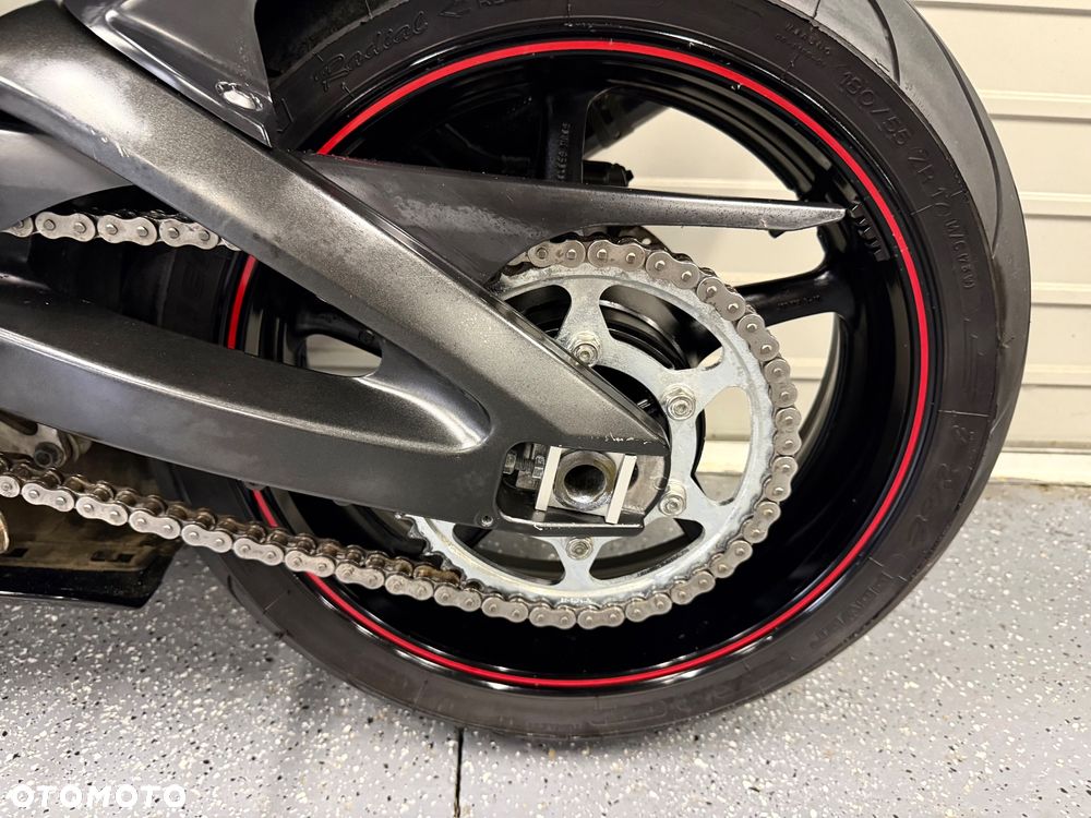 Yamaha R6 - 18