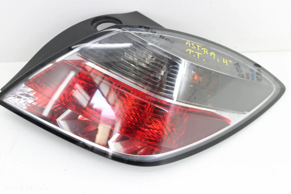 Opel Astra H GTC Lampa Tył Hella - 4