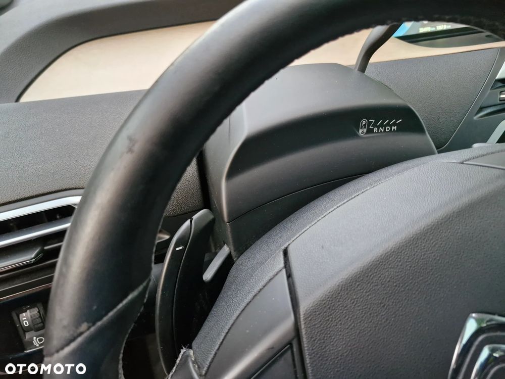 Citroën C4 Grand Picasso - 32