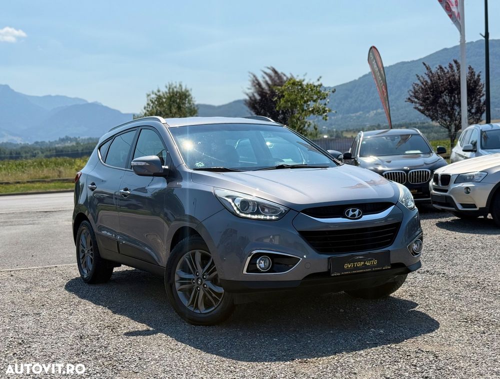 Hyundai ix35 2.0 CRDI 4WD Fifa World Cup Gold Edition - 30