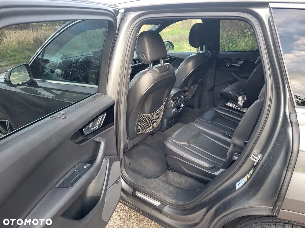 Audi Q7 3.0 TFSI Quattro Tiptronic - 13