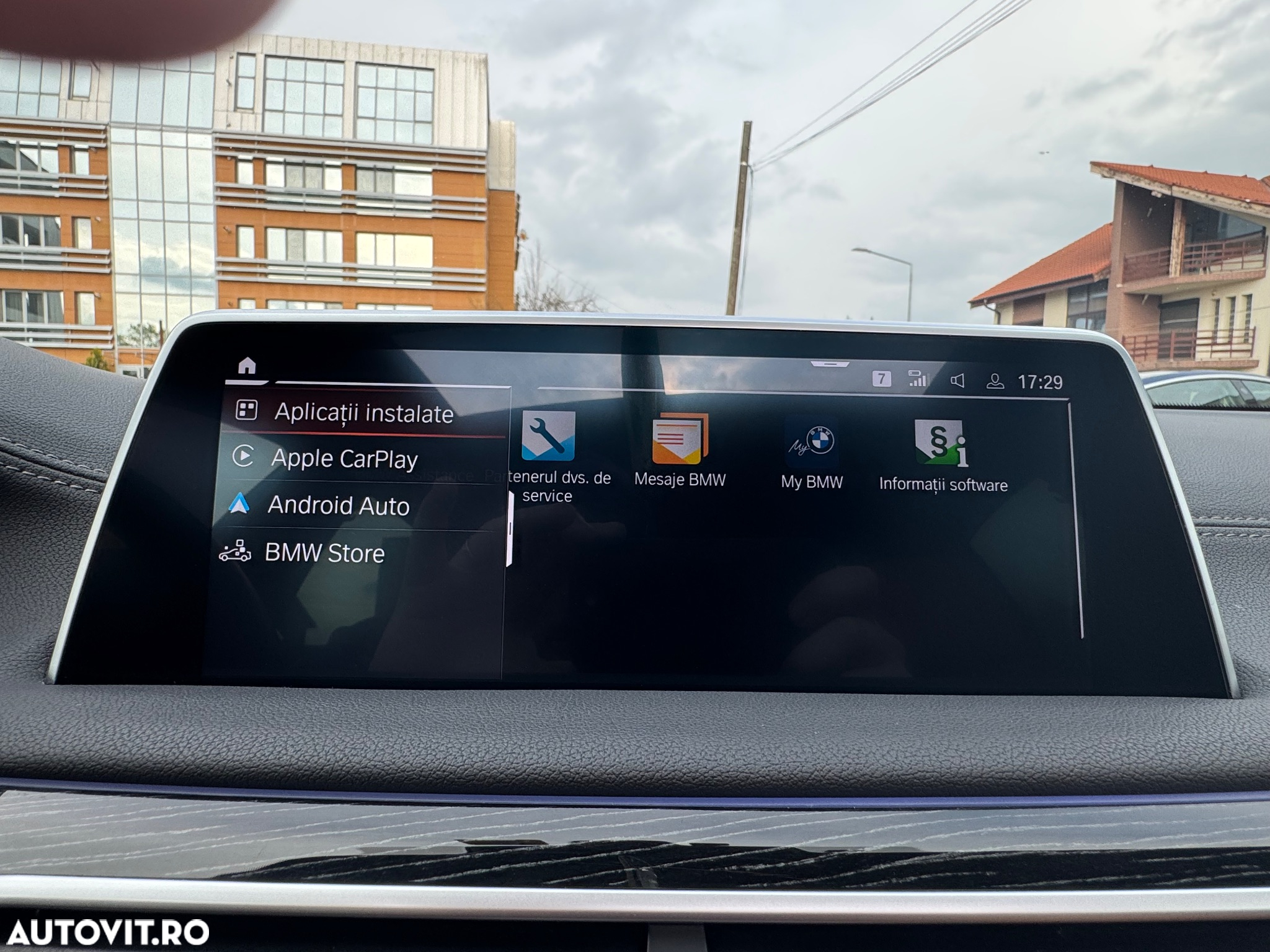 BMW Seria 7 740i - 38