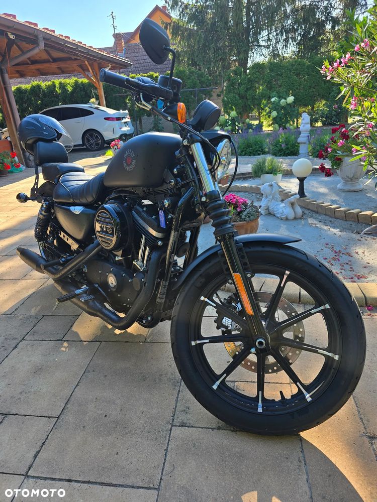 Harley-Davidson Sportster Iron 883 - 35