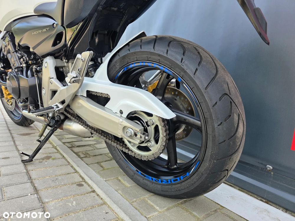 Honda Hornet - 7