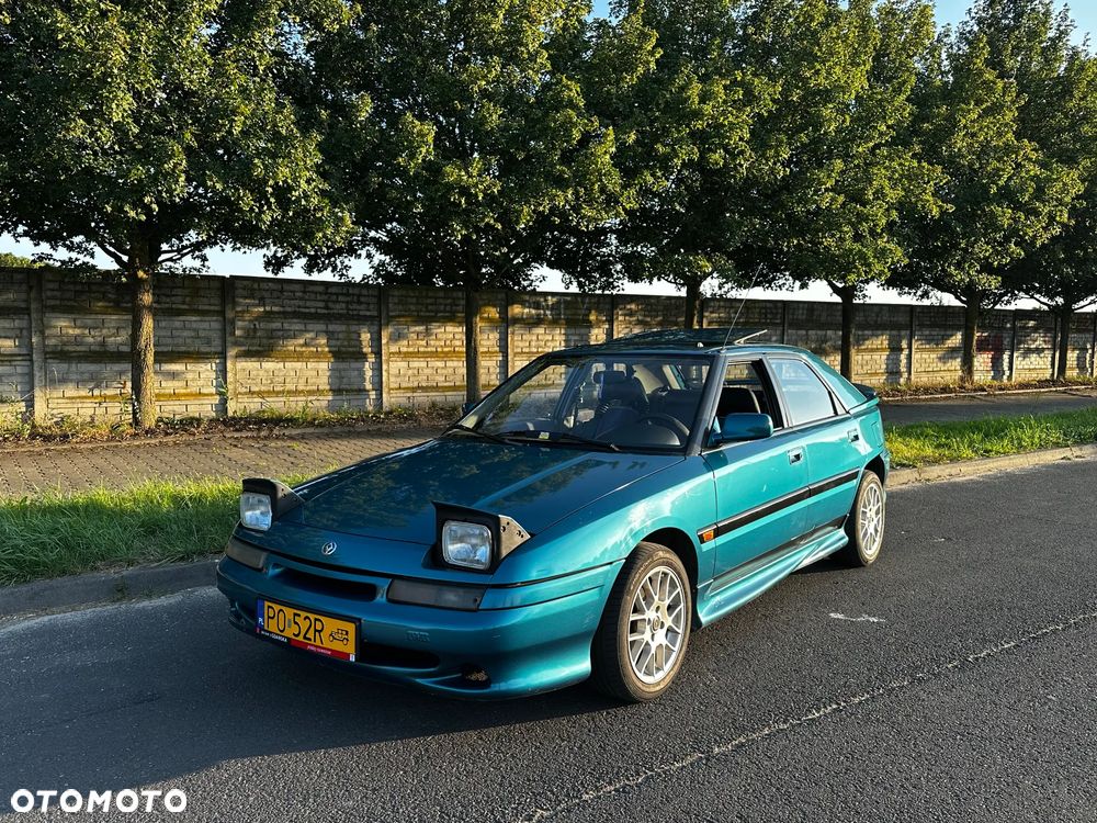 Mazda 323F - 2