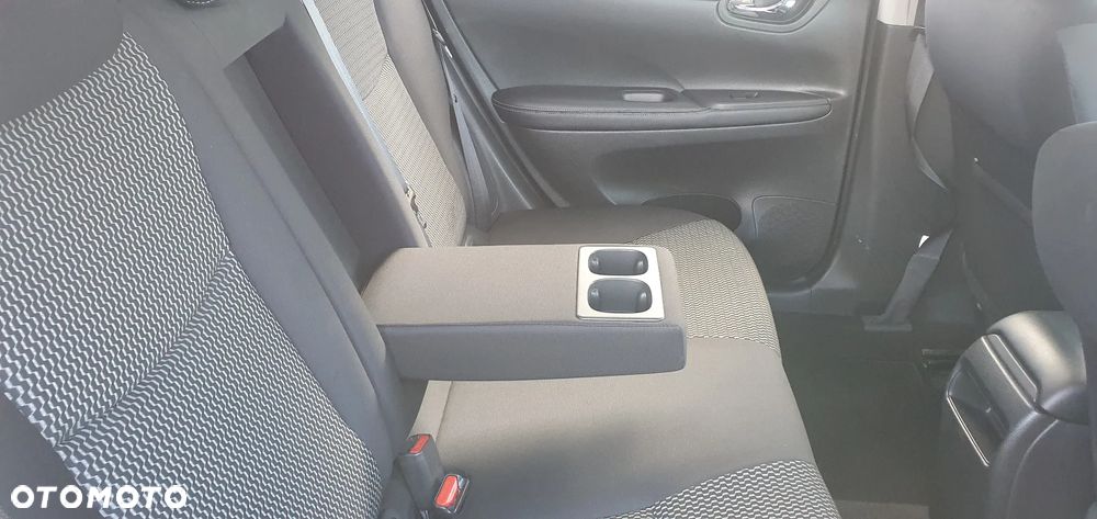 Nissan Pulsar - 13