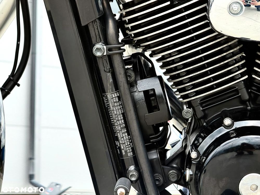 Suzuki Boulevard - 32
