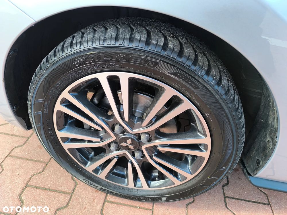 Mitsubishi Space Star 1.2 Clear Tec Shine+ - 10