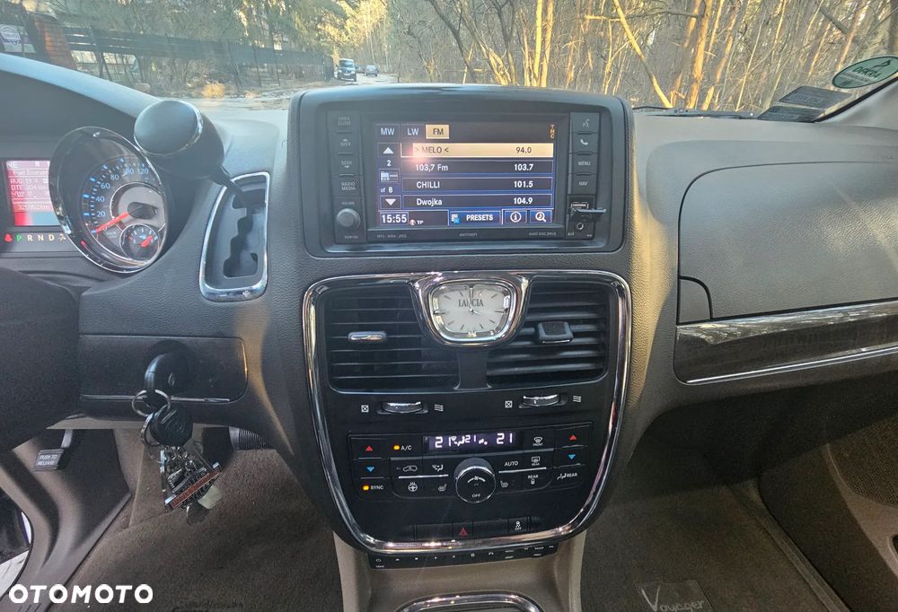 Lancia Voyager 3.6 Gold - 20