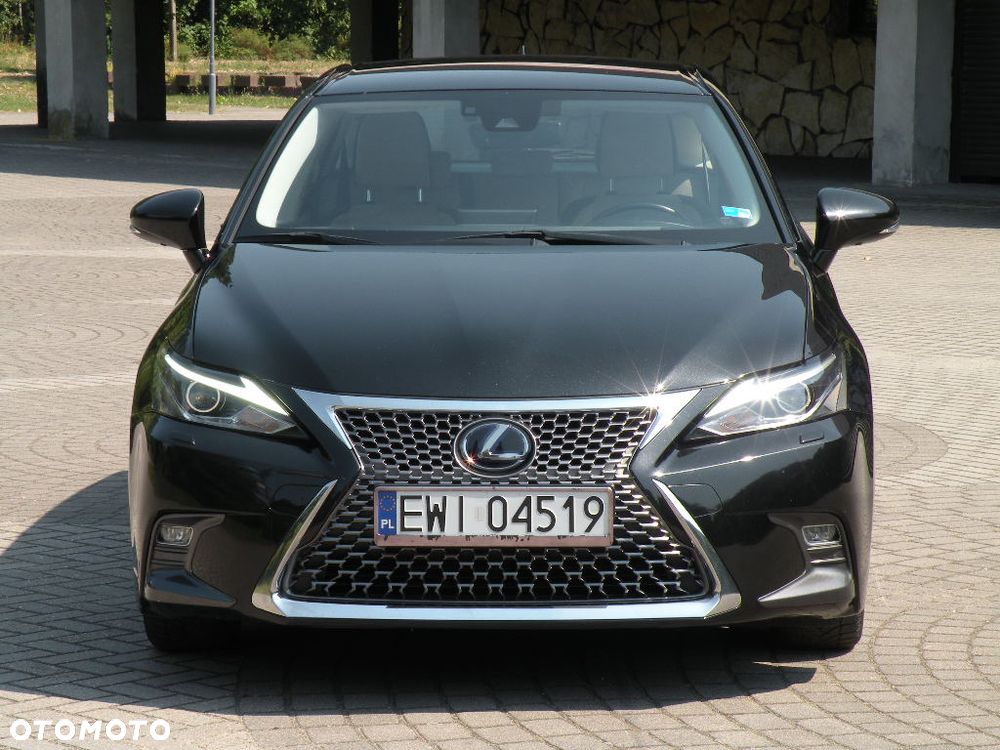 Lexus CT 200h Prestige - 1