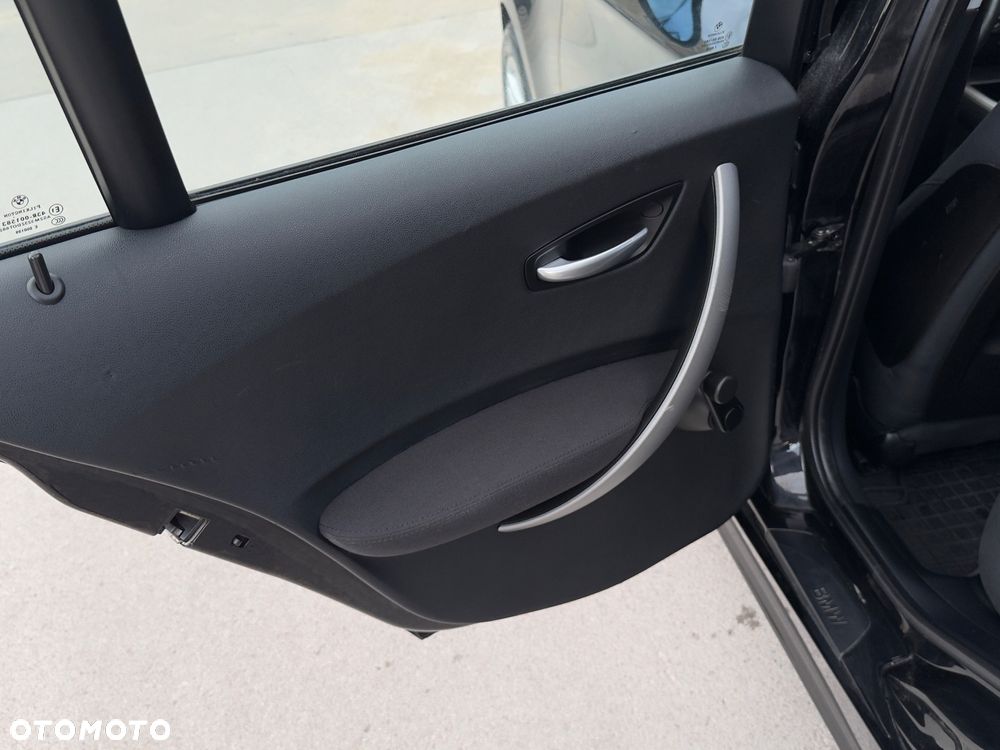 BMW Seria 1 - 11