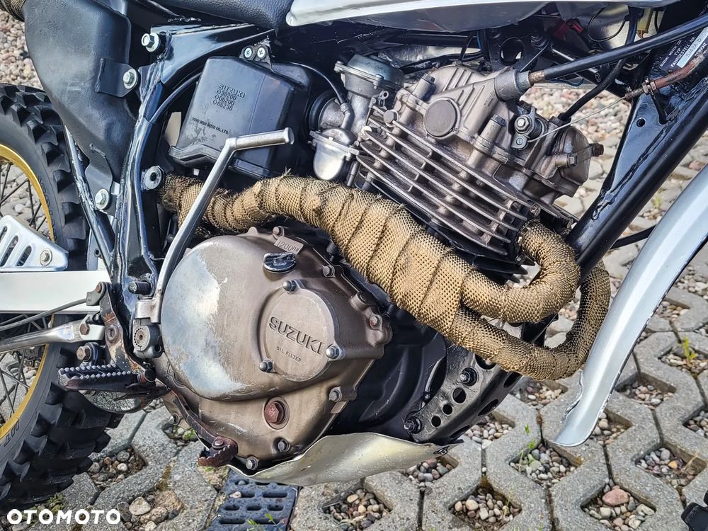 Suzuki DR - 6