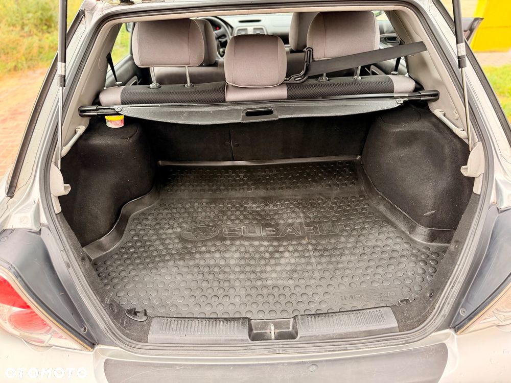 Subaru Impreza 2.0R Active - 11